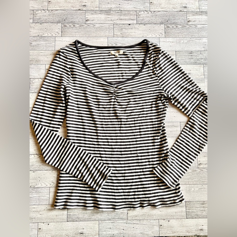 Dark Gray and White Madewell Ribbed Top